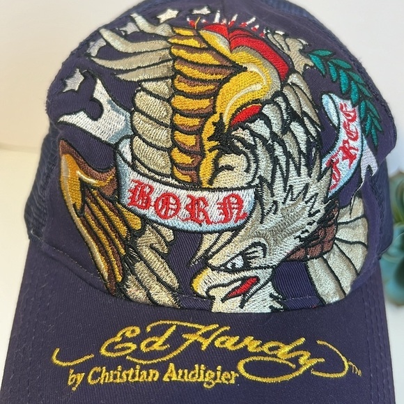 Ed Hardy Vintage Unisex Embroidered Snap Back Trucker Cap - Picture 9 of 12